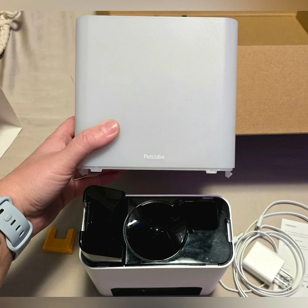Brand New Petcube Bites 2 Lite Pet Camera & Automatic Treat Dispenser